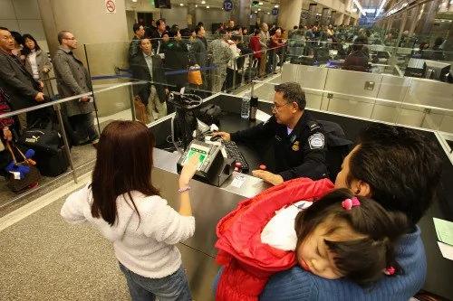 美国海关。（图片来源：Getty Images）